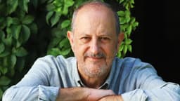 Dr. Nicolás Olea